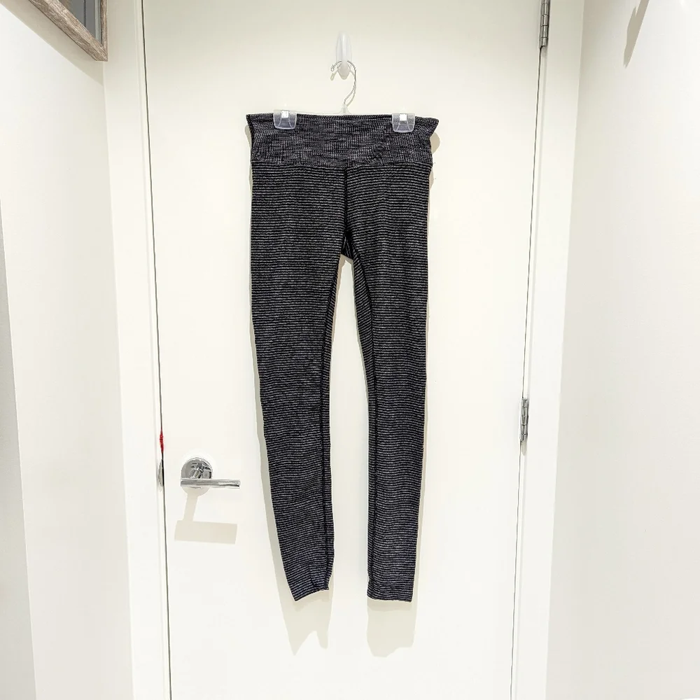 Lululemon Leggings - Size 8 - Picture 2 of 5